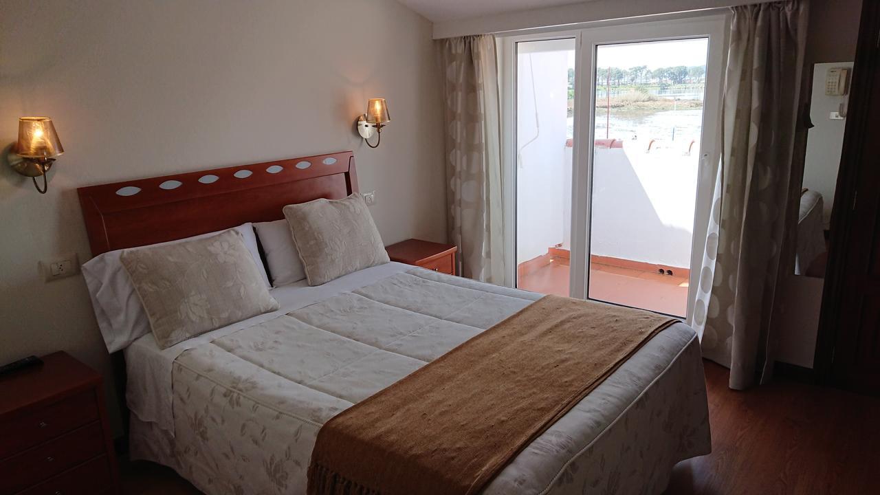 Hotel Avenida Baiona Сабарис Экстерьер фото